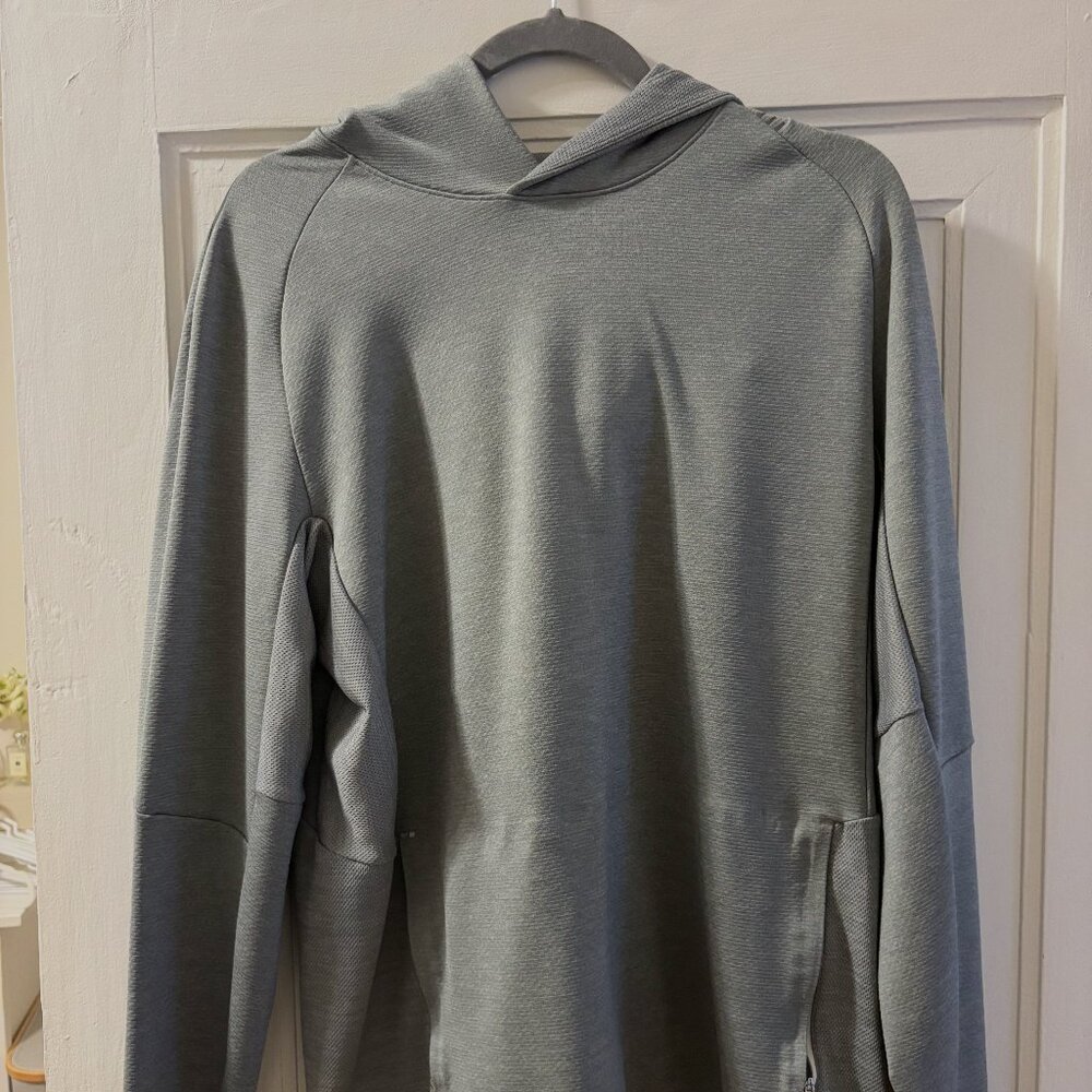 Lululemon License to Train Hoodie (Men’s, Size L, Grey)
